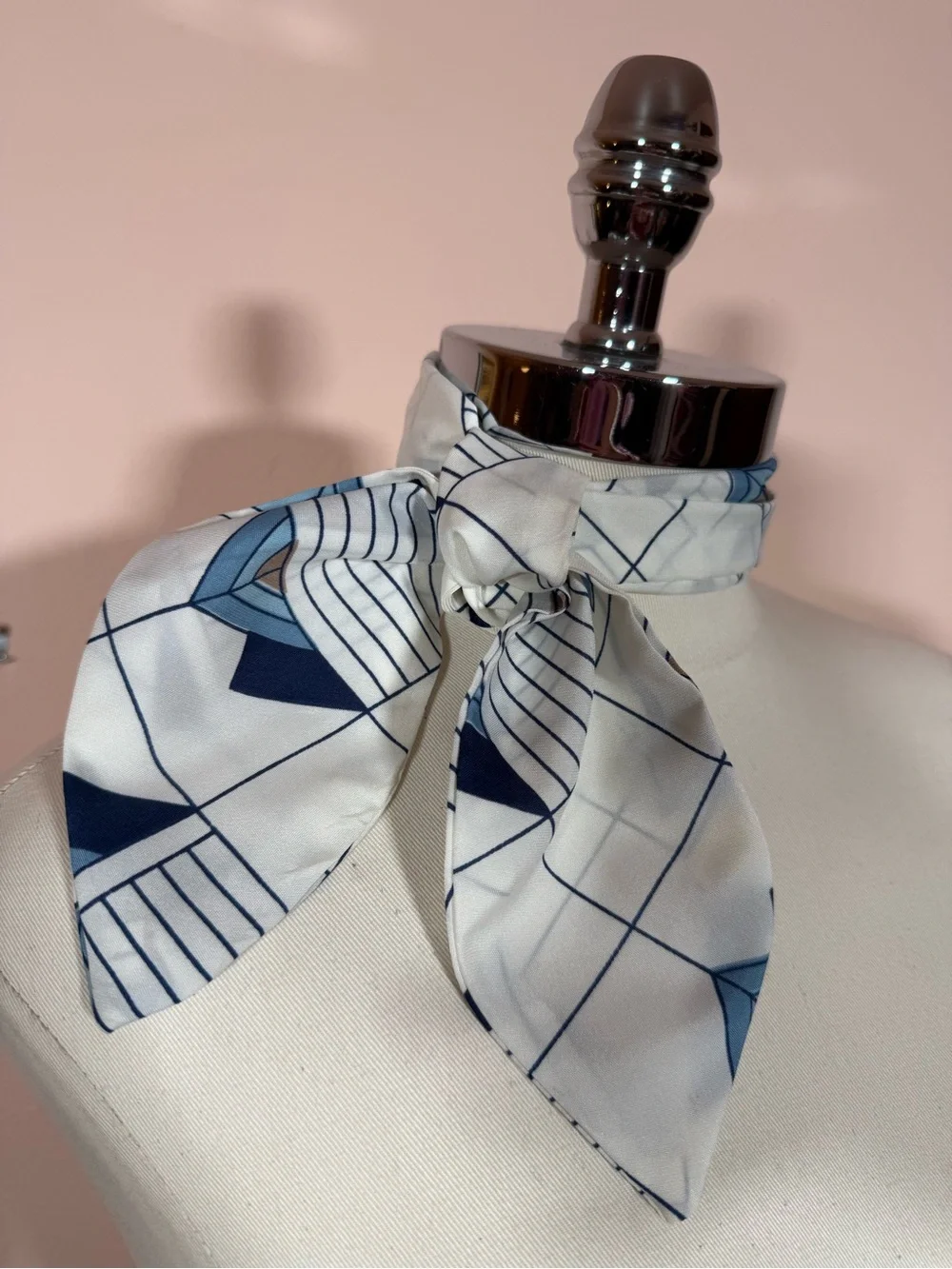 Vintage 1960's Retro Art deco blue white geometric Nautical Bow neck scarf crava